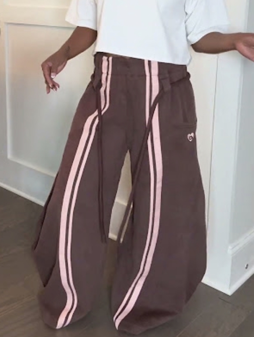 Aelfric Eden High Rise Striped Barrel Super Baggy Sweatpants - Size XS